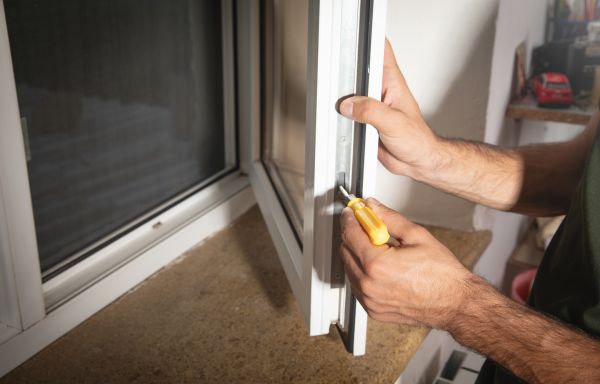 Cost of Dual Pane Window Repair in Pompano Beach