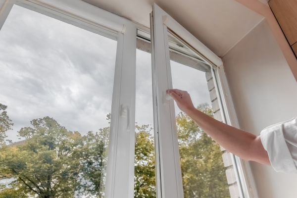 Cost of Vinyl Window Repair in Pompano Beach